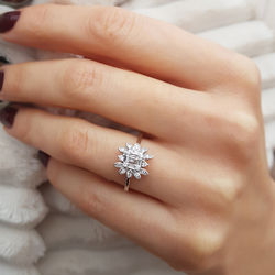 0.25 ct. Pırlanta Baget Yüzük - Thumbnail