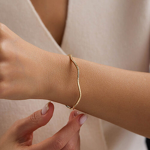 14 Ayar Modern Form Altın Kelepçe Bileklik 1.65 Gram - SembolGold