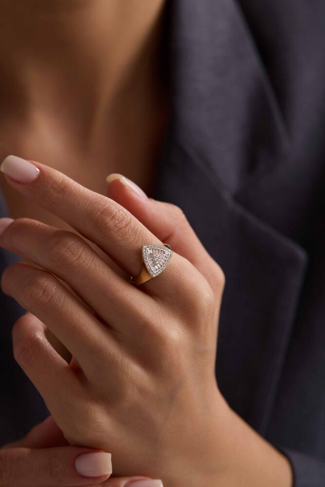 Cz Zirconia Baget Taşlı Üçgen Yüzük