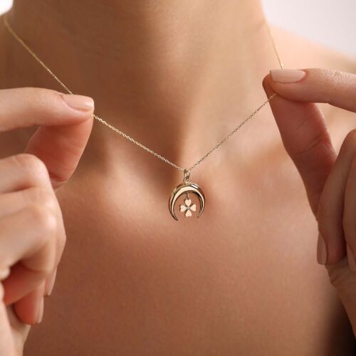 Hilal Kalpli Yonca Kolye - SembolGold