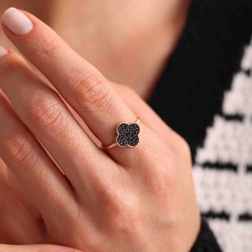 Onix Taşlı Altın Yonca Yüzük - SembolGold